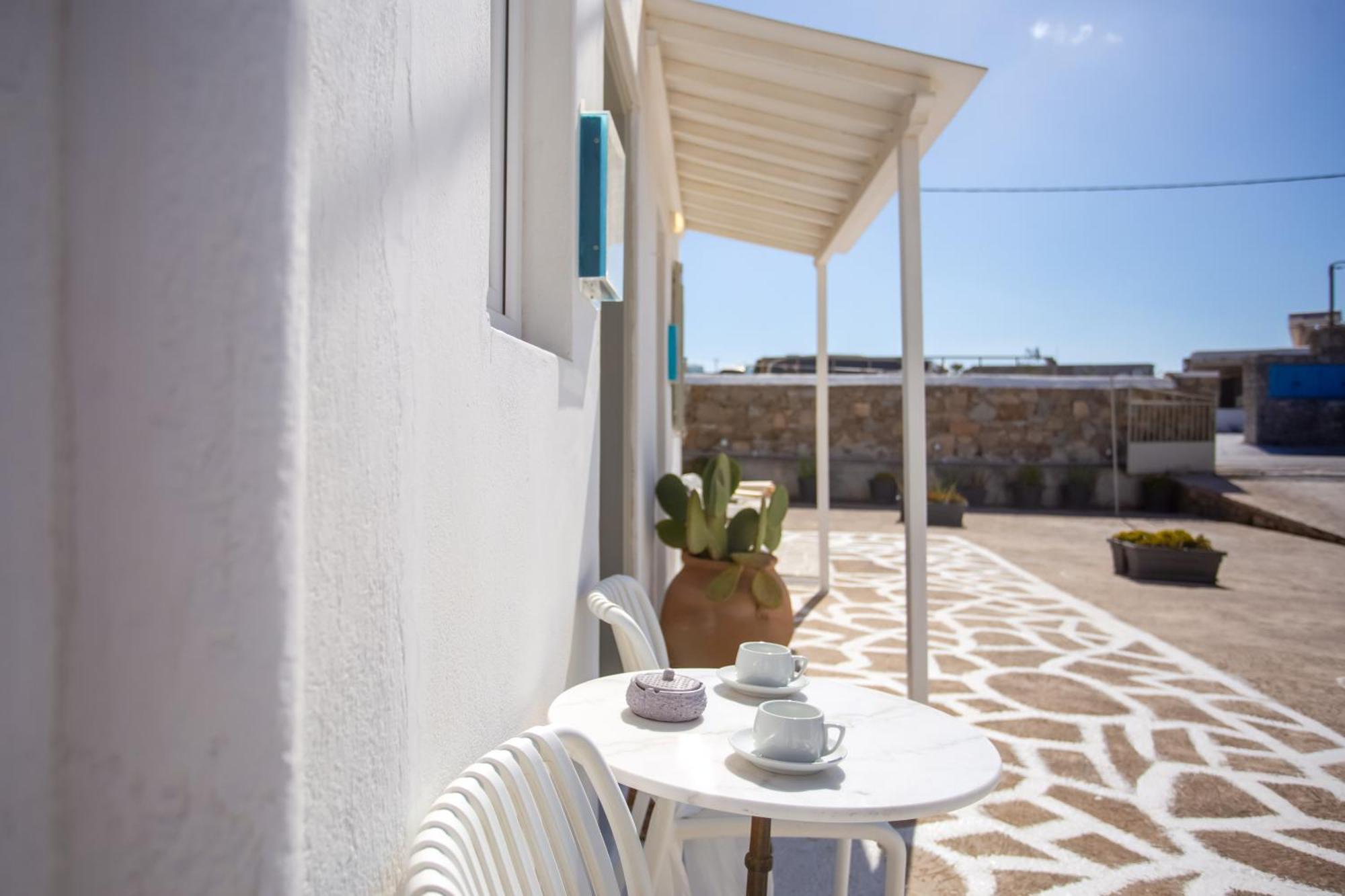 Sing And Blossom Accommodation Mykonos Town 外观 照片